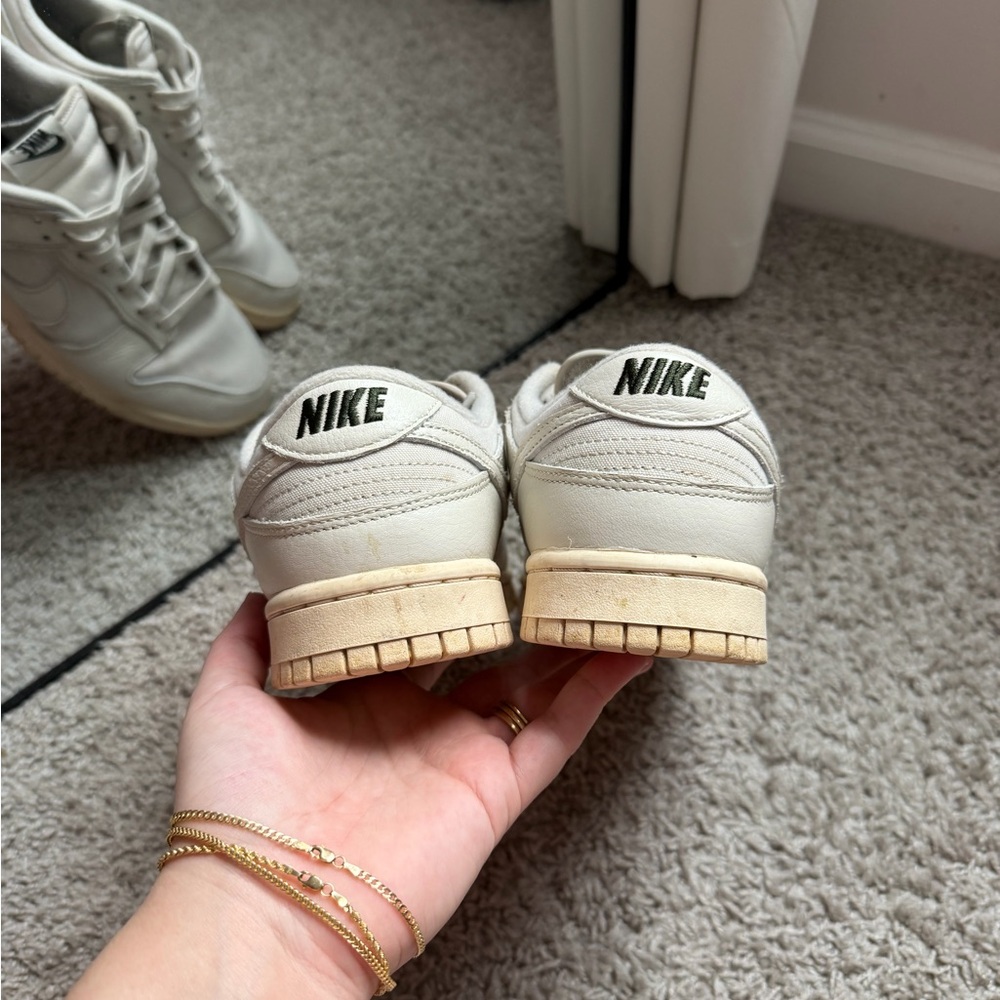 Nike Dunks - Picture 6 of 9